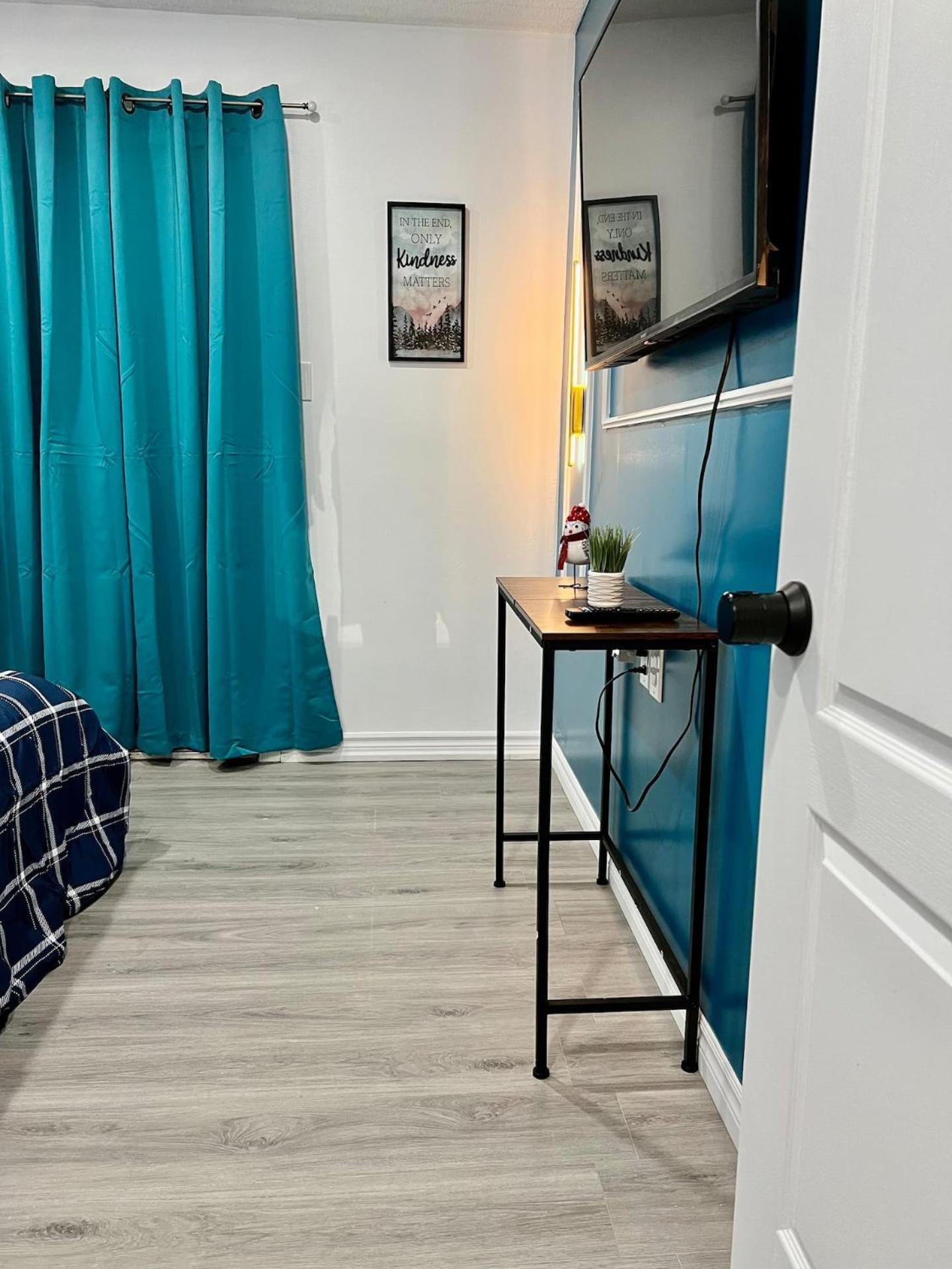 K5 Room Near Airport Mississauga Exterior foto